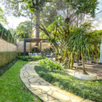 Casa à venda com 4 suítes no condomínio Vila Flora, São Paulo - SP