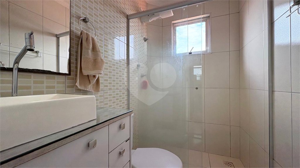 Apartamento à venda com 2 quartos, sendo 1 suíte, em Jardim Leocádia, Sorocaba, SP