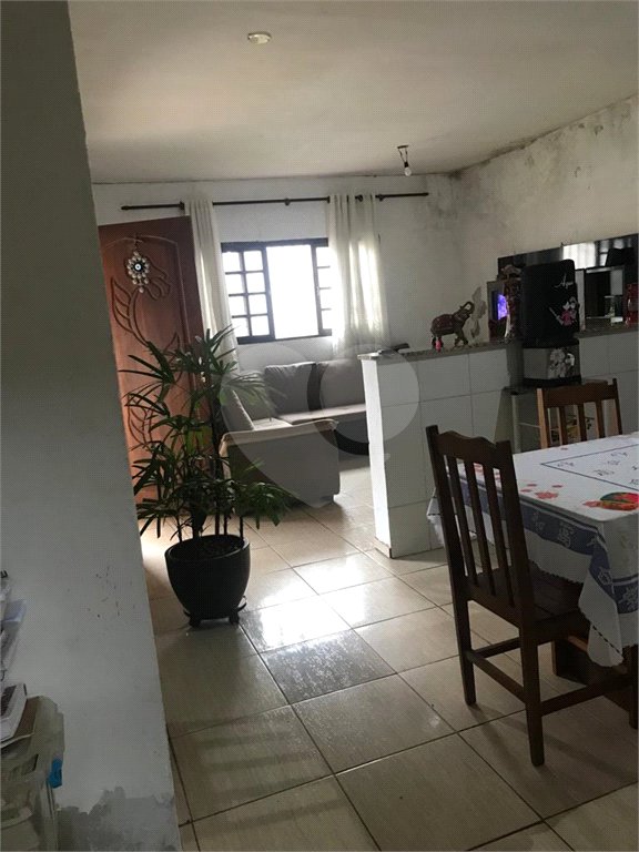Casa Térrea à venda com 2 quartos, sendo 1 suíte, no Centro, Bom Jesus dos Perdões, SP