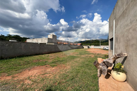 Casa à venda com 2 suítes em Jardim Estância Brasil, Atibaia, SP