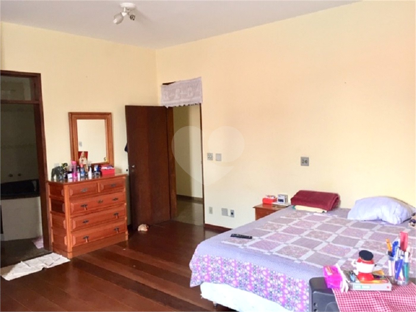 Sobrado à venda com 5 quartos, sendo 2 suítes,  em Tremembé, São Paulo, SP