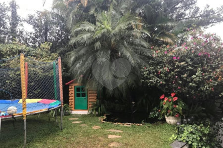 Casa à venda com 5 quartos, sendo 2 suítes,  em Jardim Everest, São Paulo, SP