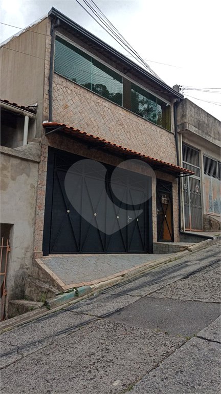 Sobrado à venda com 3 quartos, sendo 1 suíte, em Jaraguá, São Paulo, SP
