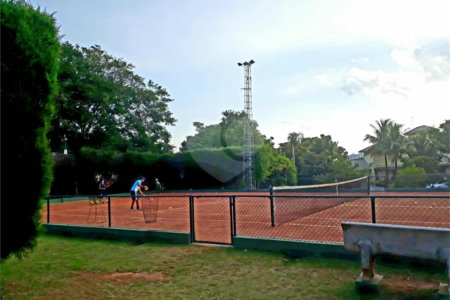 Casa à venda com 4 quartos, sendo 2 suítes, no condomínio Santo Antonio I, Itu - SP