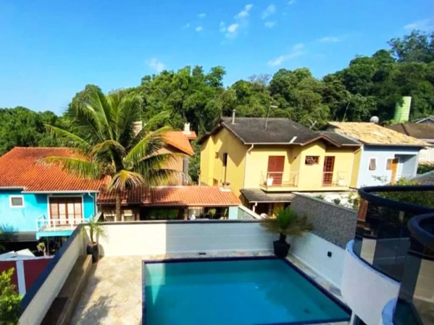 Casa à venda com 3 quartos, sendo 1 suíte, em Parque Monte Alegre, Taboão da Serra, SP