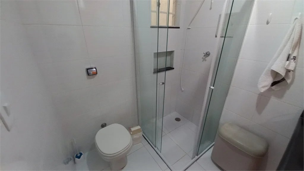 Sobrado à venda com 3 quartos, sendo 1 suíte,  em Vila Gomes, São Paulo, SP
