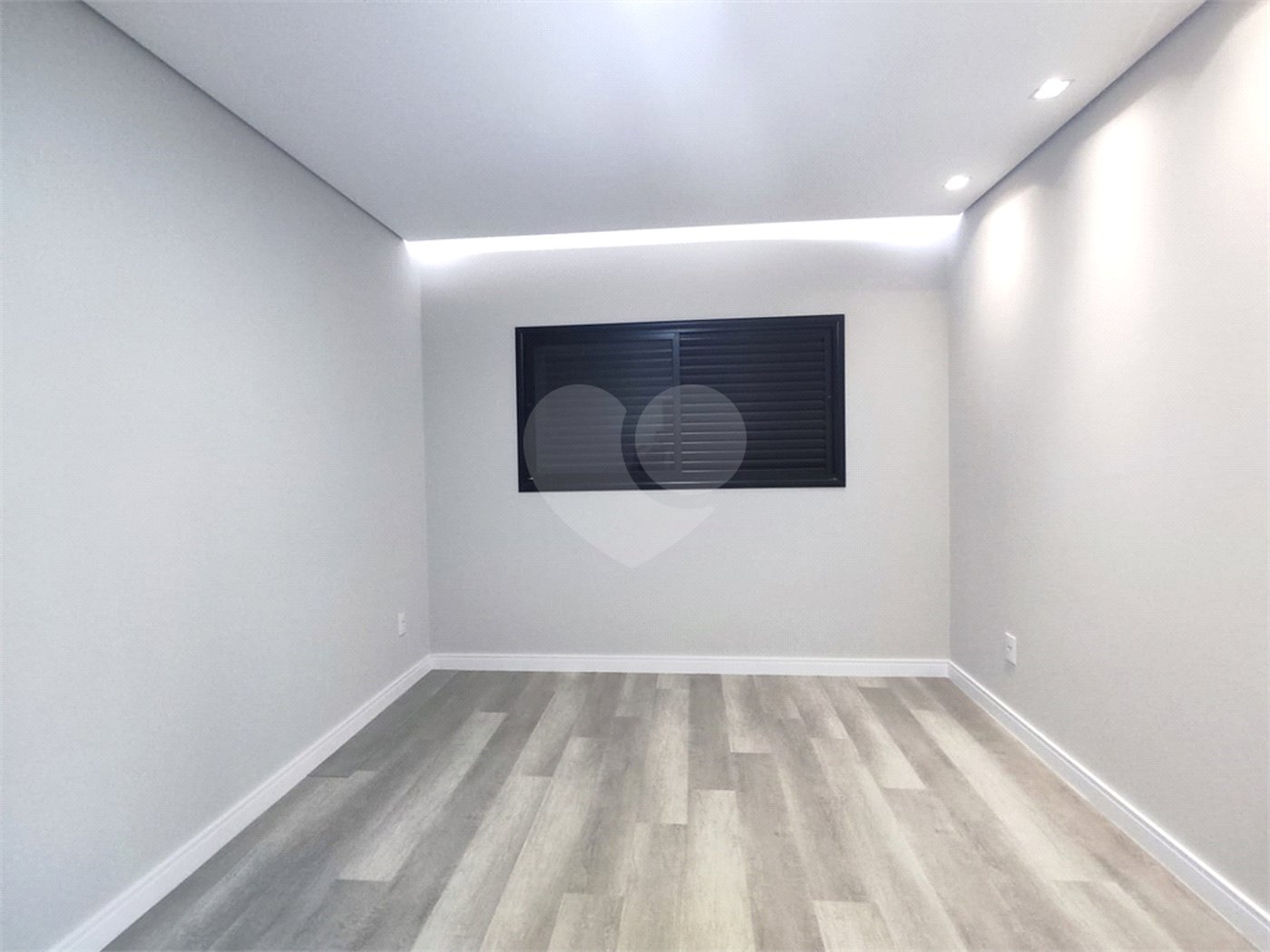 Casa à venda ou para alugar com 3 suítes no condomínio Lagos D'icaraí, Salto - SP