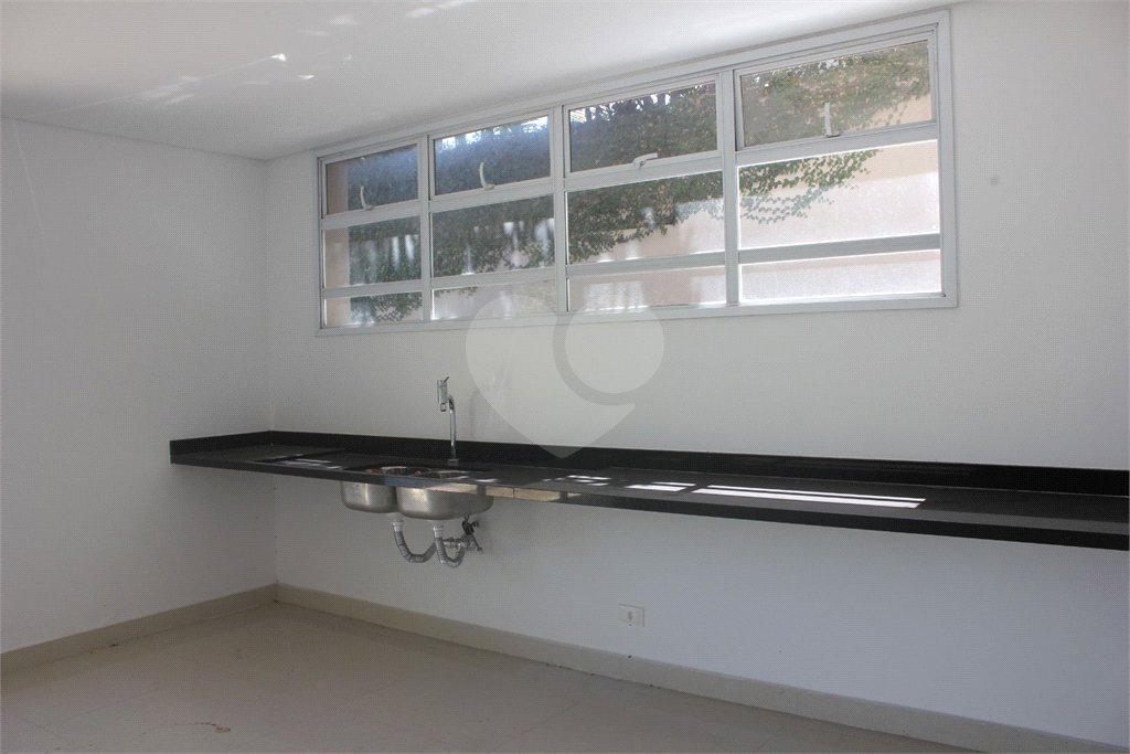 Casa à venda ou para alugar com 4 suítes em Alphaville, Santana de Parnaíba, SP