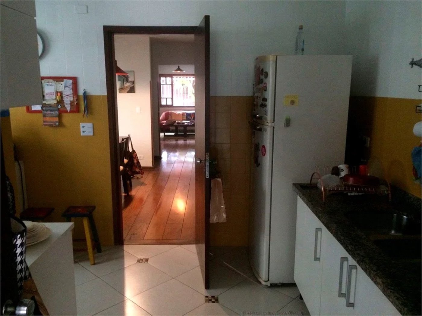 Sobrado à venda com 3 quartos, sendo 1 suíte, em Jardim das Vertentes, São Paulo, SP