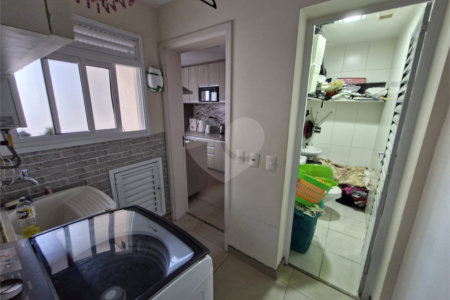 Apartamento à venda com 3 quartos, sendo 1 suíte,  em Vila Suissa, Mogi das Cruzes, SP
