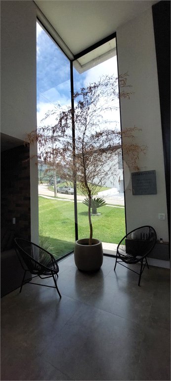Casa à venda ou para alugar com 4 suítes no condomínio Figueira Garden, Atibaia - SP