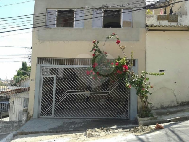 Sobrado à venda com 4 quartos, sendo 1 suíte,  em Tucuruvi, São Paulo, SP