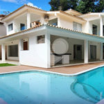 Casa à venda com 4 quartos, sendo 1 suíte, em Arraial D´ajuda, Porto Seguro, BA