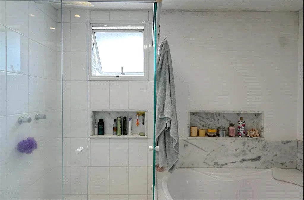 Apartamento à venda com 2 quartos, sendo 1 suíte, em Água Branca, São Paulo, SP