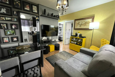 Casa à venda com 2 quartos, sendo 1 suíte, no condomínio Residencial Jasmin, Itapetininga - SP