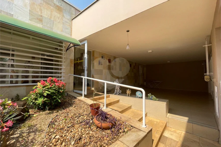 Casa à venda com 3 dormitórios no Bairro Cidade Jardim em Piracicaba - SP.