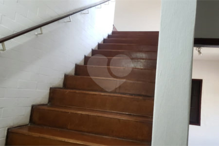 Sobrado à venda com 3 quartos, sendo 1 suíte, em Horto Florestal, São Paulo, SP
