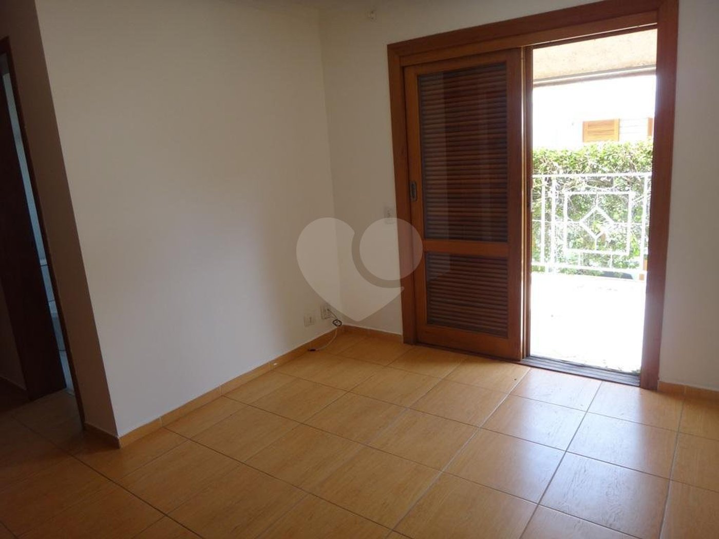Casa à venda ou para alugar com 4 quartos, sendo 2 suítes, no condomínio Vila Hípica, São Paulo - SP
