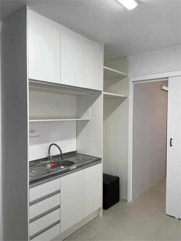Sala à venda ou para alugar com 1 quarto em Cerqueira César, São Paulo, SP
