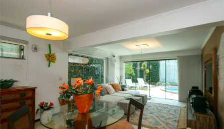 Casa Térrea à venda com 3 quartos, sendo 2 suítes,  em Brooklin Paulista, São Paulo, SP