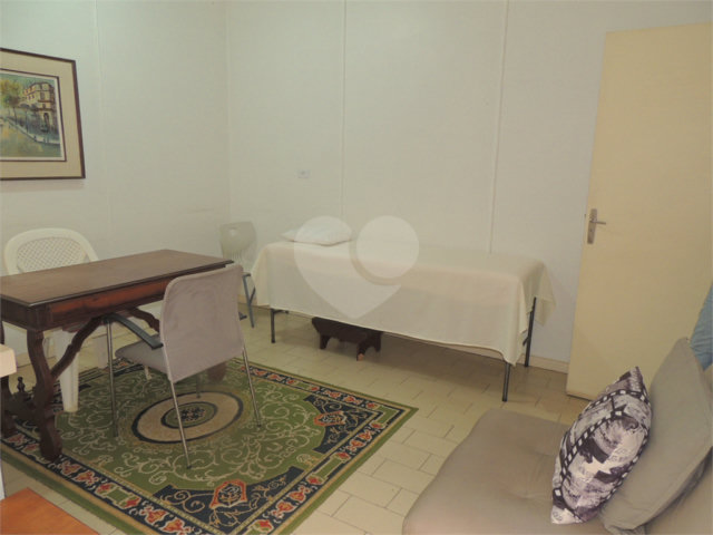 Sobrado à venda com 3 quartos, sendo 1 suíte,  em Indianópolis, São Paulo, SP