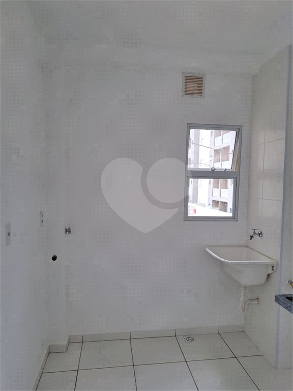 Apartamento novo para venda no Condomínio Residencial Vila das Orquídeas.