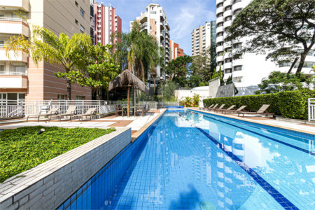 Apartamento à venda com 4 quartos, sendo 3 suítes,  em Real Parque, São Paulo, SP