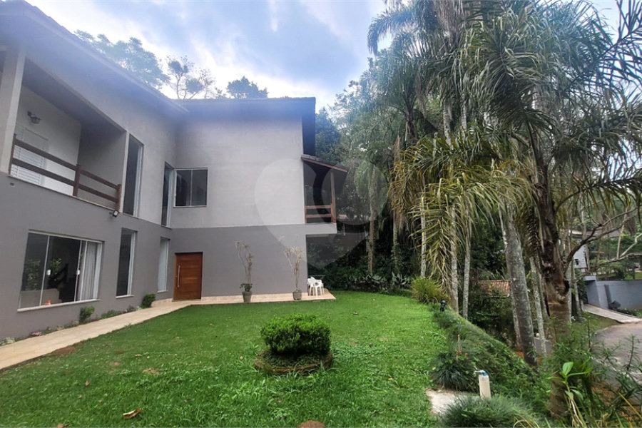 Casa à venda com 5 suítes no condomínio Associação Reserva das Hortênsias, Mairiporã - SP