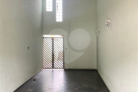 Casa à venda com 3 quartos, sendo 1 suíte, em Parque Santa Rosa, Suzano, SP