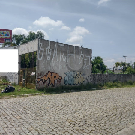 Terreno à venda em Vila Maria de Maggi, Suzano, SP