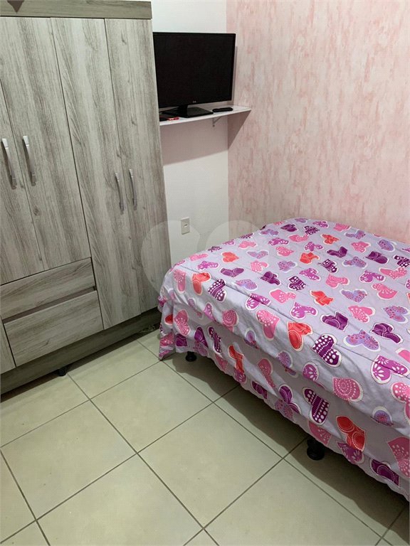 Casa à venda com 2 suítes no condomínio Residencial Camila., Rio de Janeiro - RJ