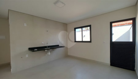 Casa de Vila à venda com 3 quartos, sendo 1 suíte,  em Éden, Sorocaba, SP
