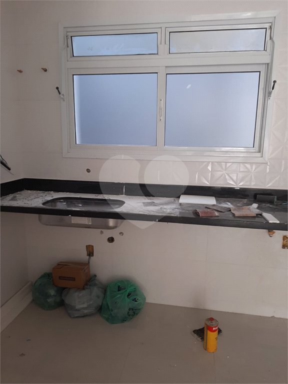 Sobrado à venda com 2 suítes em Vila Nivi, São Paulo, SP