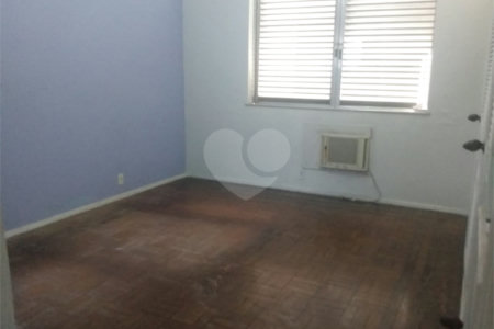 Casa à venda com 4 quartos, sendo 1 suíte, em Tijuca, Rio de Janeiro, RJ