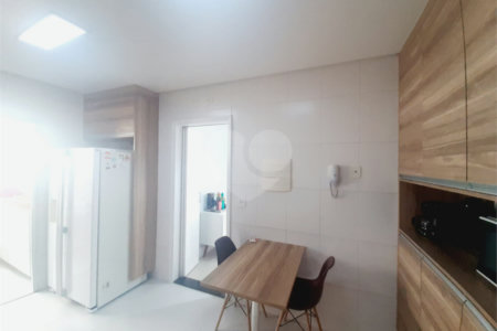 Apartamento à venda com 3 quartos em Moema, São Paulo, SP