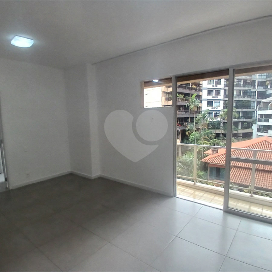 Apartamento à venda com 2 quartos, sendo 1 suíte, em Lagoa, Rio de Janeiro, RJ