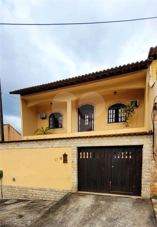 Casa à venda com 3 quartos, sendo 1 suíte, em Campo Grande, Rio de Janeiro, RJ