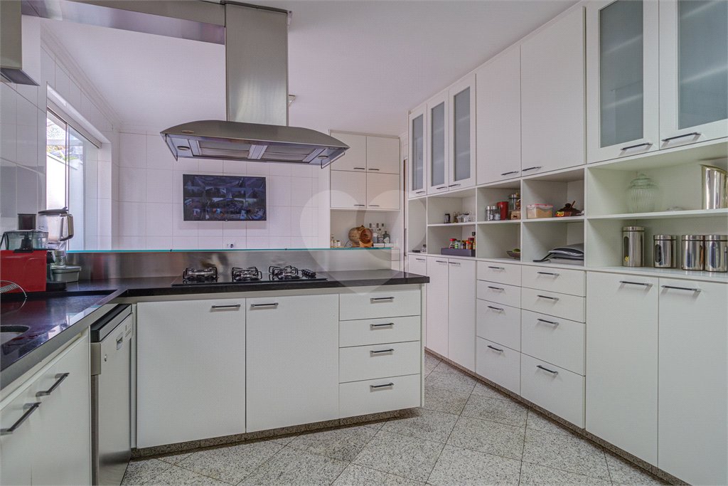 Casa à venda com 3 suítes em Alto da Boa Vista, São Paulo, SP