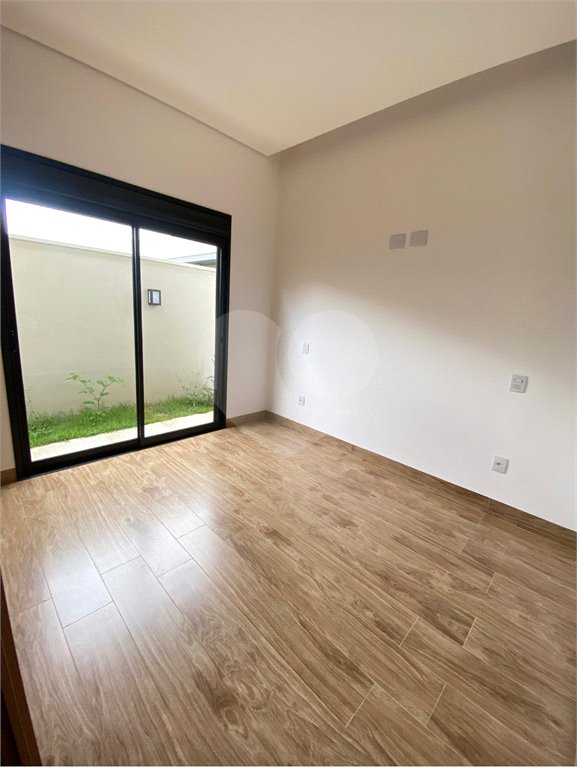 Casa à venda com 3 suítes no condomínio Portal das Tipuanas, Araraquara - SP