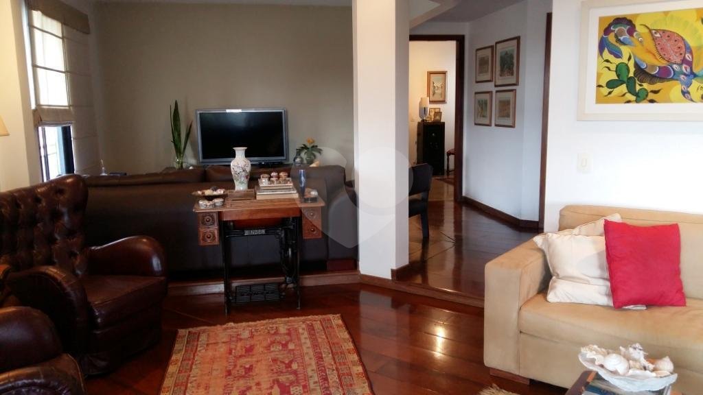 Apartamento à venda com 3 quartos, sendo 2 suítes, em Jardim Parque Morumbi, São Paulo, SP