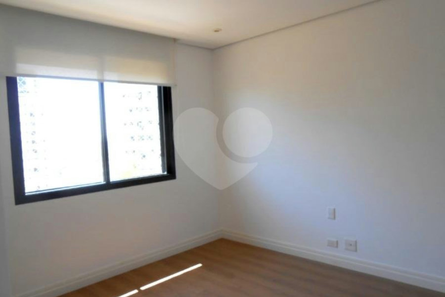 Apartamento à venda com 4 suítes em Morumbi, São Paulo, SP