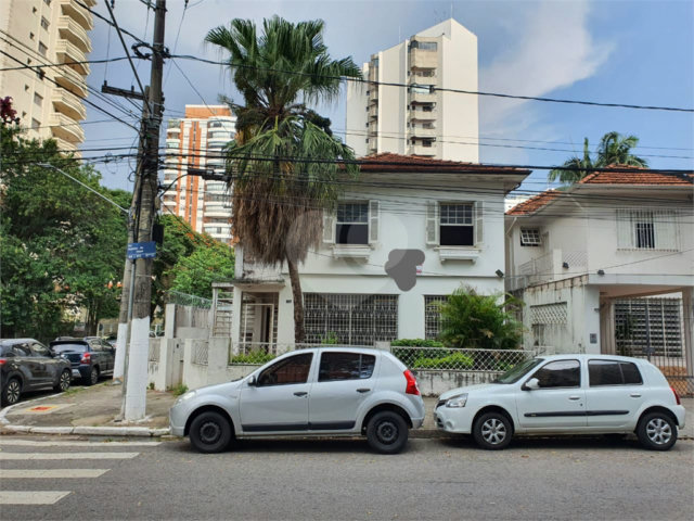 Sobrado para alugar com 3 quartos em Campo Belo, São Paulo, SP
