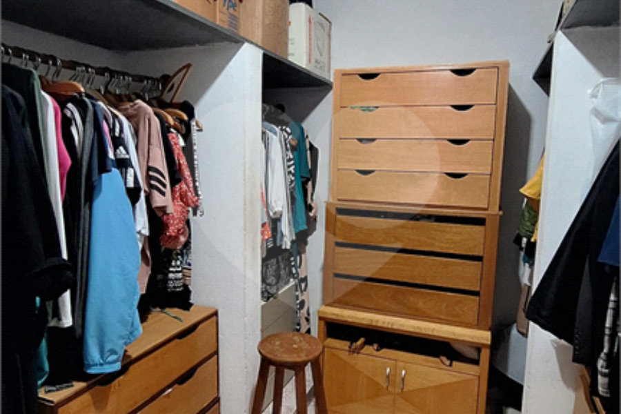 Sobrado à venda com 4 quartos, sendo 1 suíte, em Tremembé, São Paulo, SP