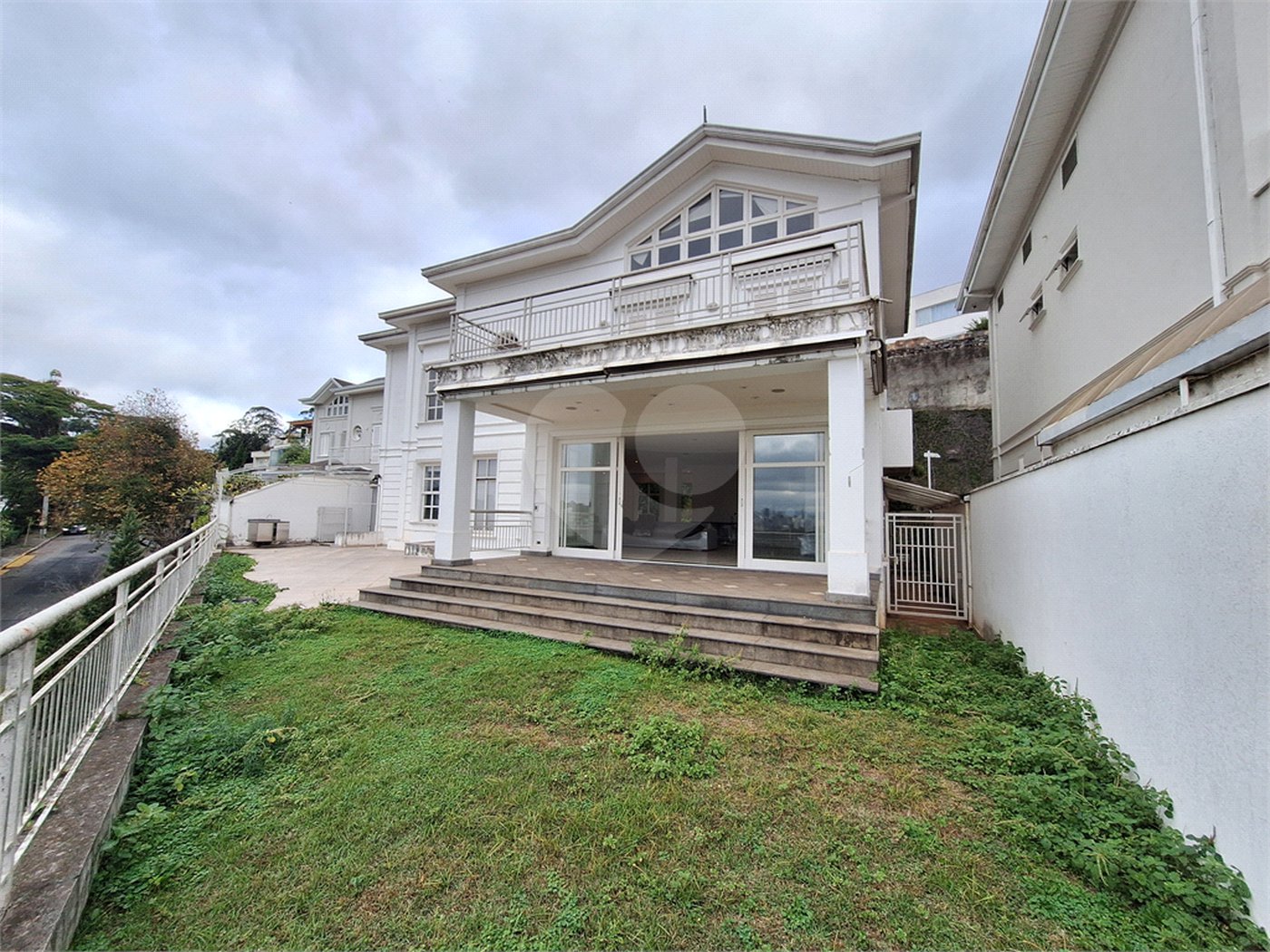 Casa à venda com 4 suítes no condomínio Villagio DI Sopra, São Paulo - SP