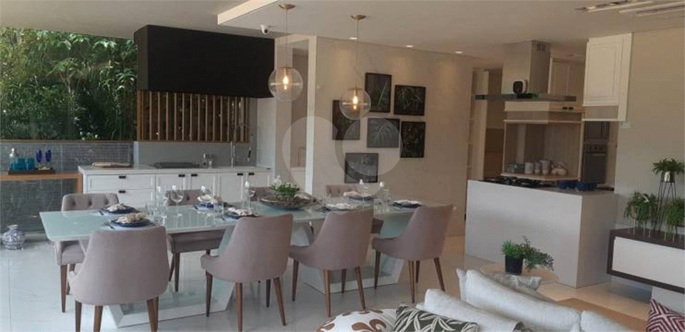 Apartamento à venda com 3 quartos, sendo 2 suítes, em Jardim das Acácias, São Paulo, SP