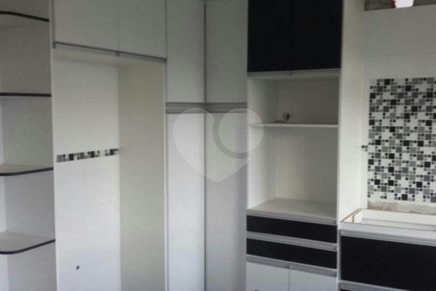 Sobrado à venda com 5 quartos, sendo 3 suítes, em Tremembé, São Paulo, SP
