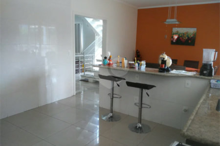 Casa à venda com 3 suítes no condomínio Residencial dos Lagos, Itupeva - SP