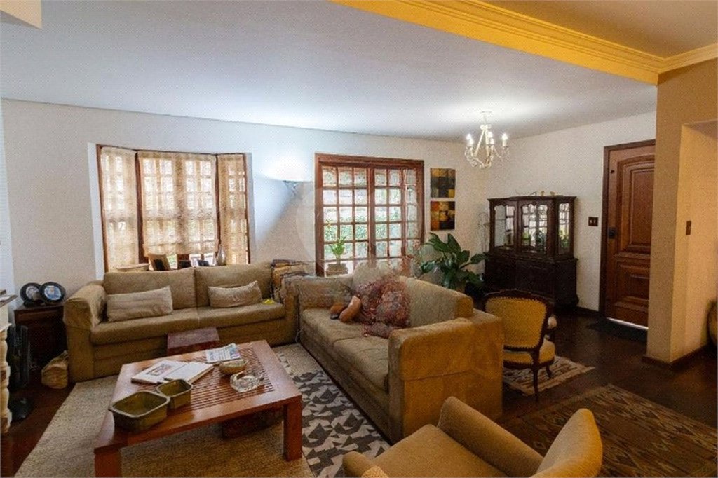 Casa à venda com 3 suítes em Jardim das Vertentes, São Paulo, SP