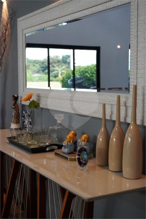 Casa à venda com 4 quartos, sendo 2 suítes, no condomínio Primavera, Salto - SP