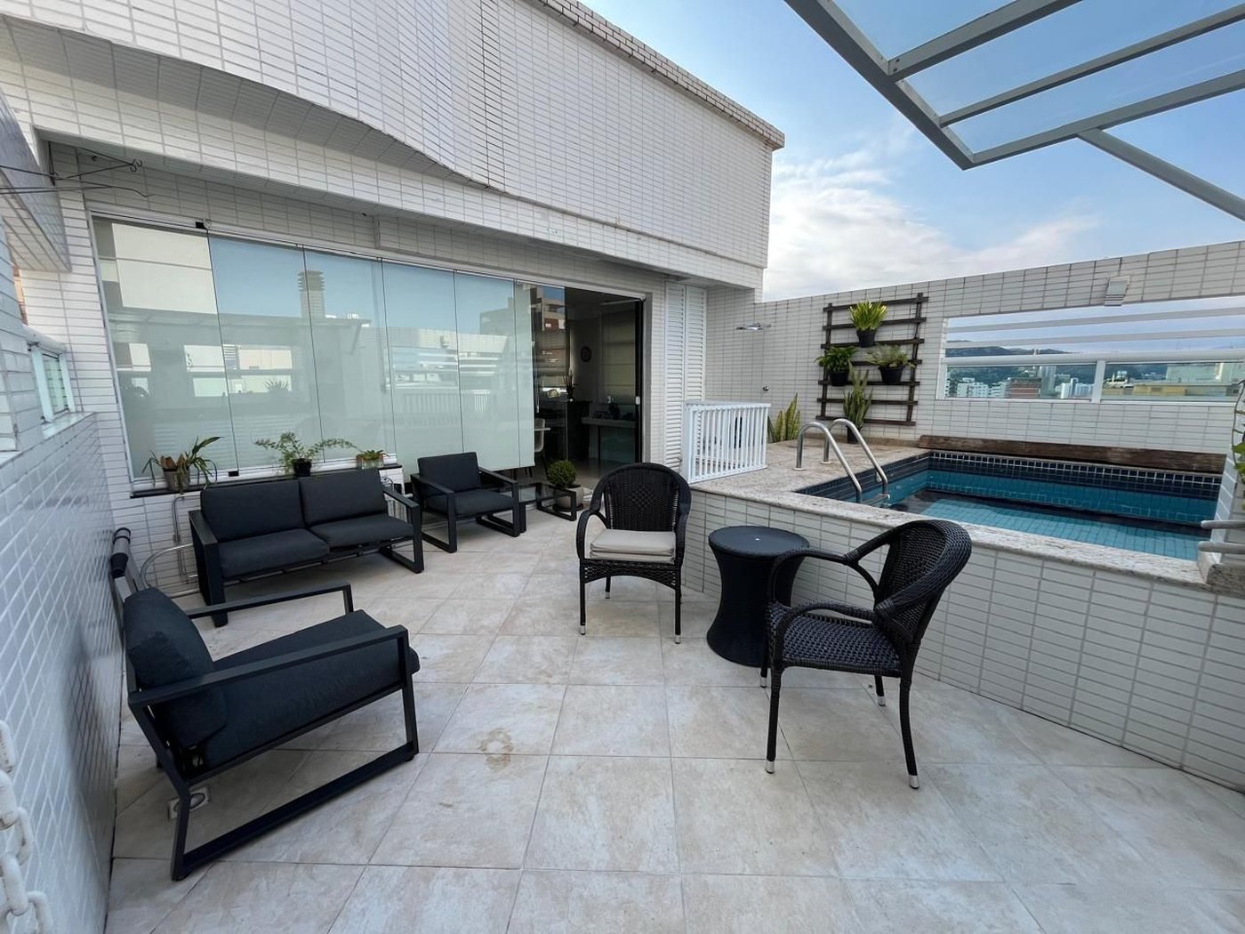Cobertura com 2 dormitórios à venda, 175 m² por R$ 1.490.000,00 - Pompéia - Santos/SP